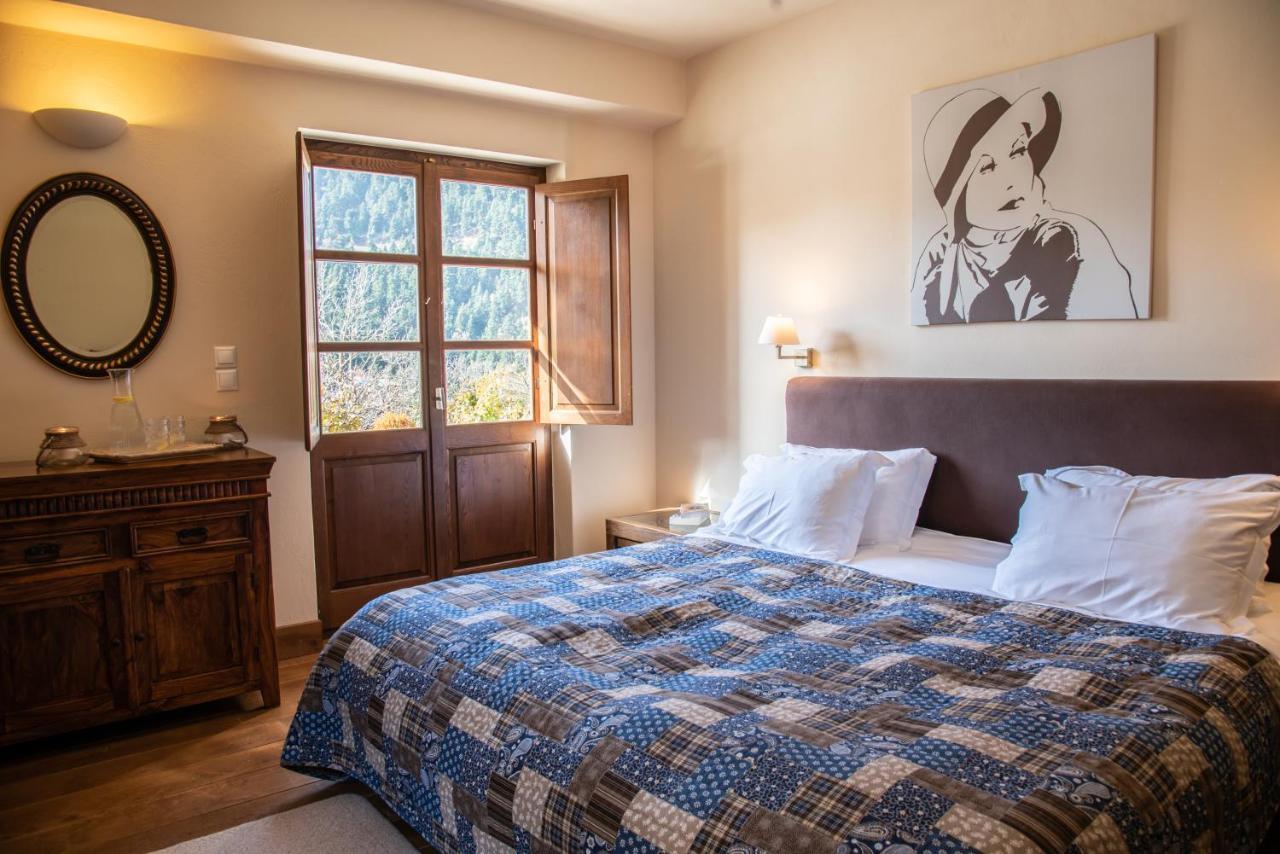 Epoches Hotel Karpenisi Luaran gambar
