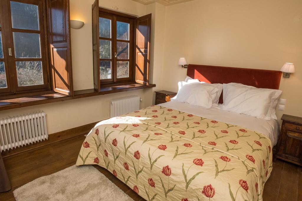 Epoches Hotel Karpenisi Luaran gambar