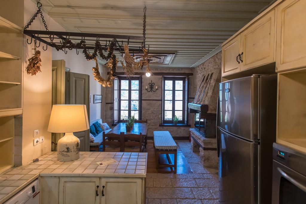 Epoches Hotel Karpenisi Luaran gambar