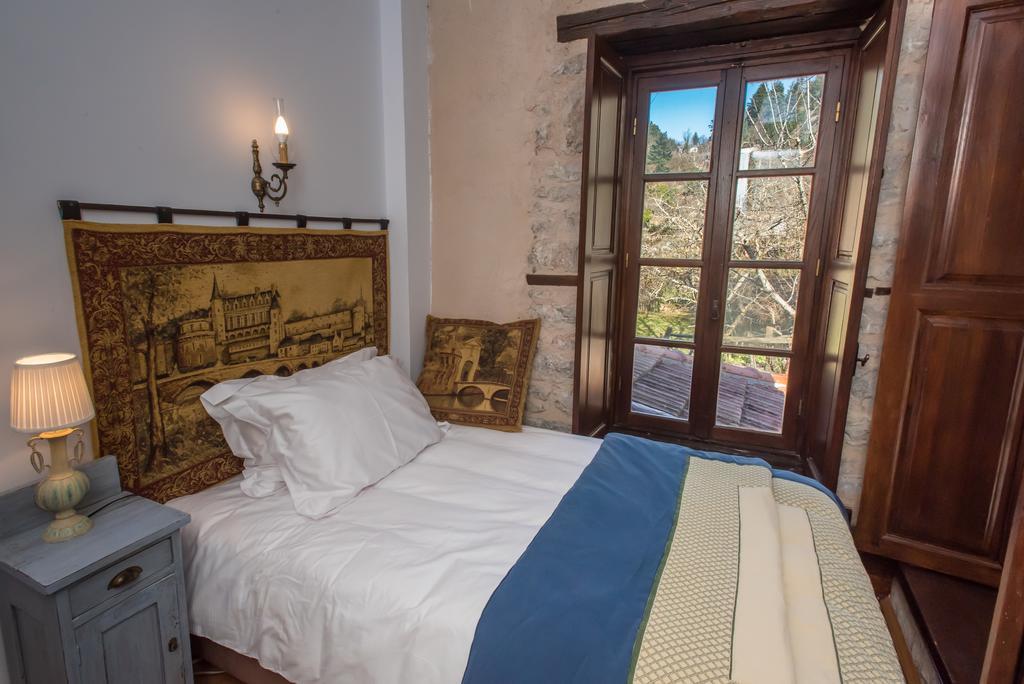 Epoches Hotel Karpenisi Luaran gambar