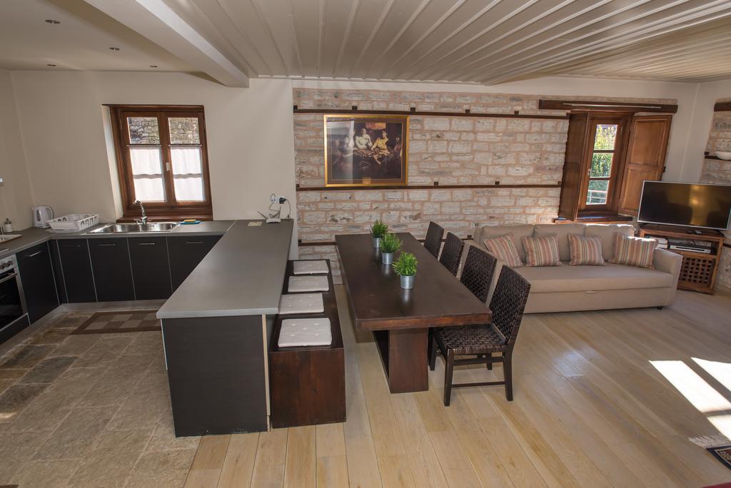 Epoches Hotel Karpenisi Luaran gambar