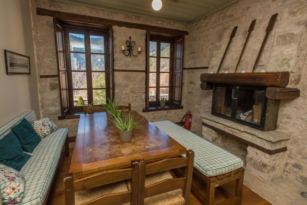 Epoches Hotel Karpenisi Luaran gambar