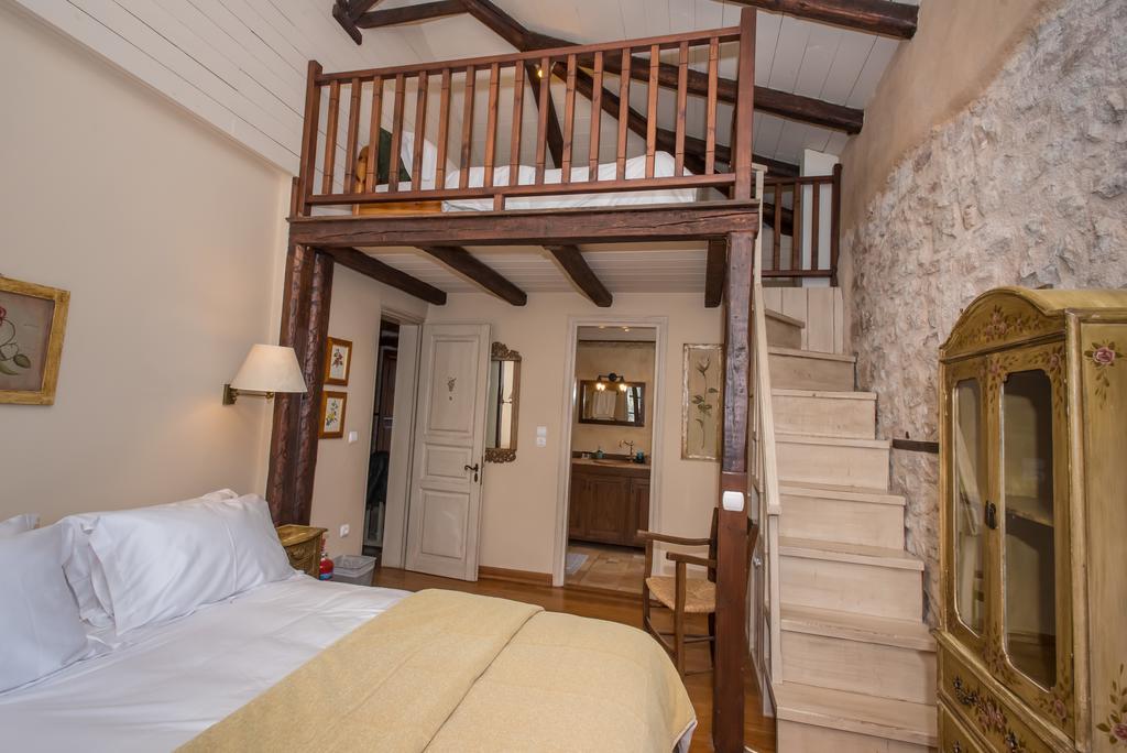 Epoches Hotel Karpenisi Luaran gambar