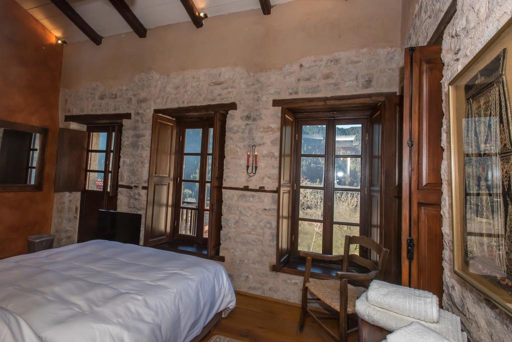 Epoches Hotel Karpenisi Luaran gambar