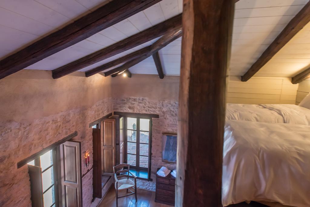 Epoches Hotel Karpenisi Luaran gambar