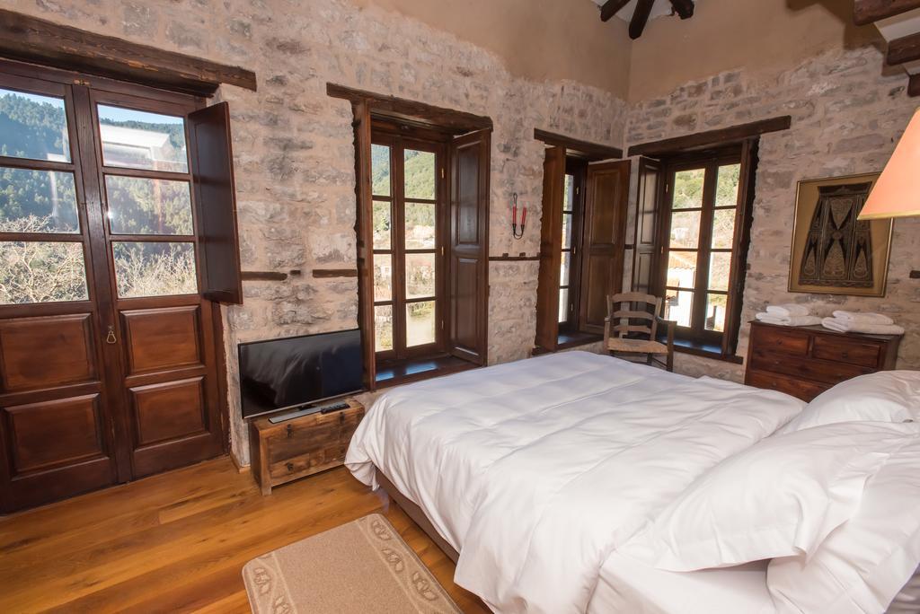 Epoches Hotel Karpenisi Luaran gambar