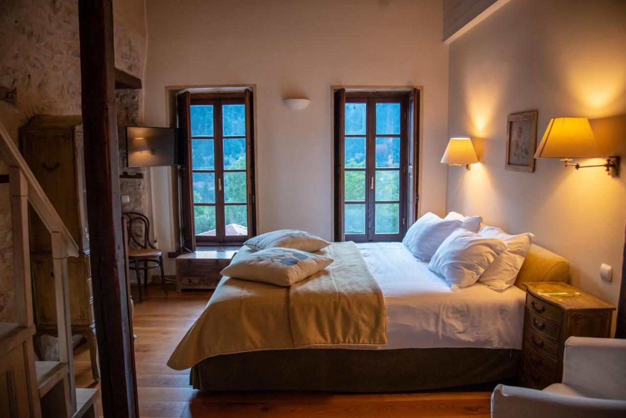 Epoches Hotel Karpenisi Luaran gambar